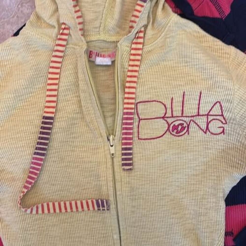 Women’s XS Youthful Clothing Bundle | SO & Billabong Waffle Knit Hoodies - XS - Picture 4 of 8